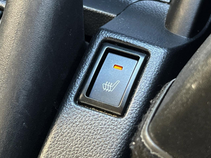 2017 Suzuki Swift DBA-ZC83S (UW-6a151011b2959)[25]