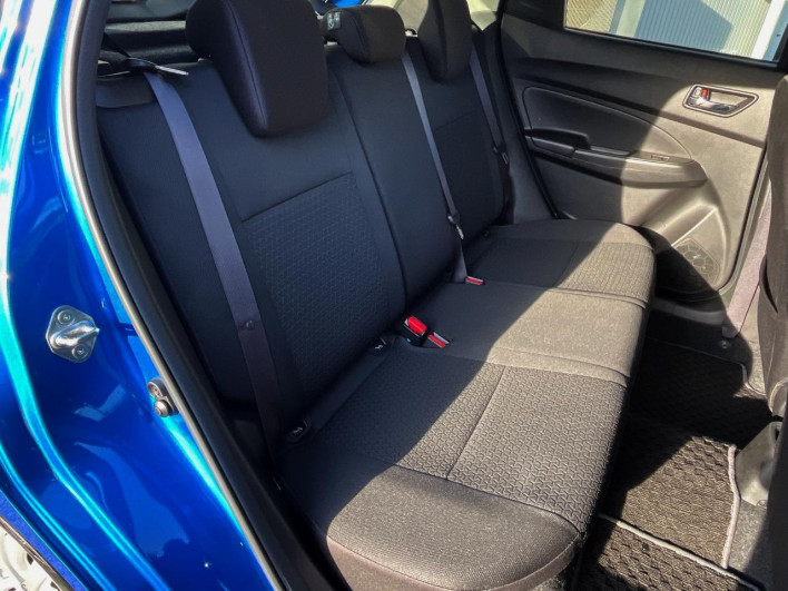 2017 Suzuki Swift DBA-ZC83S (UW-6a151011b2959)[19]