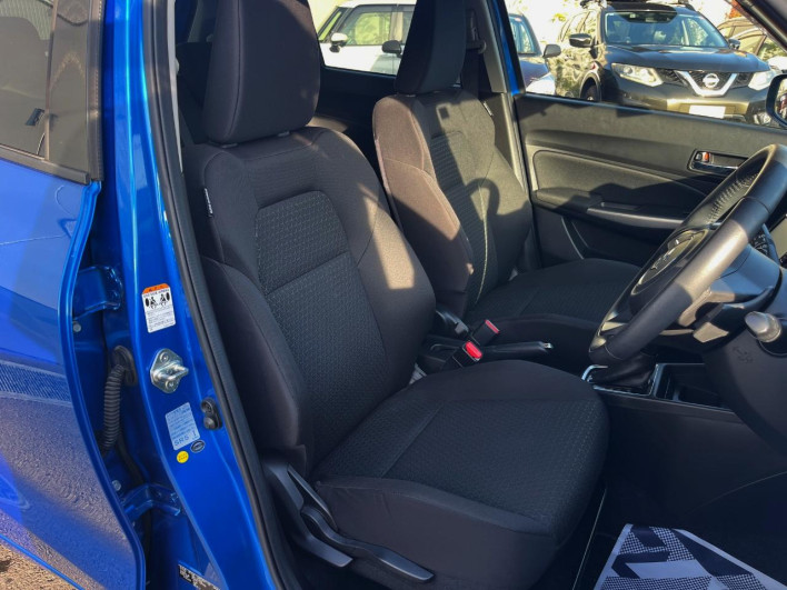 2017 Suzuki Swift DBA-ZC83S (UW-6a151011b2959)[15]