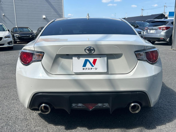 2015 Toyota 86 DBA-ZN6 (UW-6a15101450cda)[17]