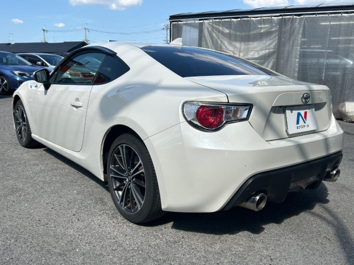 2015 Toyota 86 DBA-ZN6 (UW-6a15101450cda)[16]