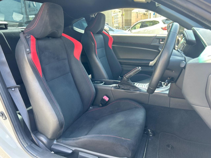 2015 Toyota 86 DBA-ZN6 (UW-6a15101450cda)[28]