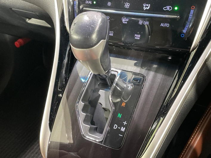 2017 Toyota Harrier DBA-ZSU60W (UW-6a15101fe0a5d)[21]