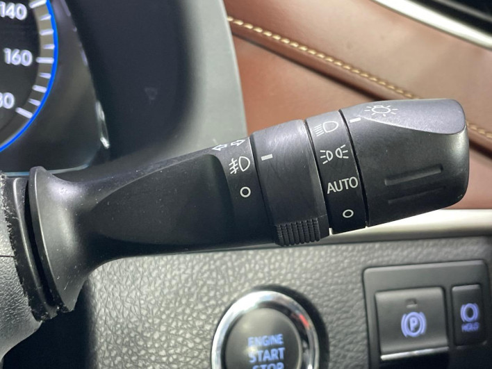 2017 Toyota Harrier DBA-ZSU60W (UW-6a15101fe0a5d)[15]