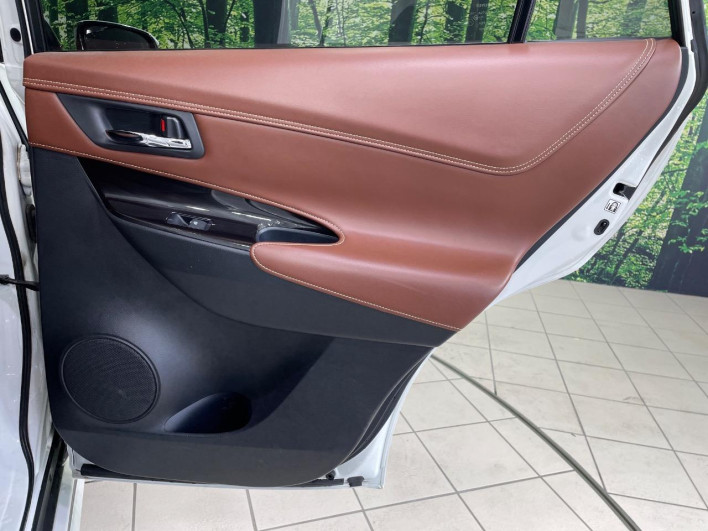 2017 Toyota Harrier DBA-ZSU60W (UW-6a15101fe0a5d)[6]