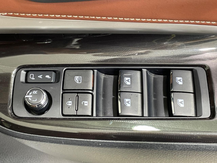 2017 Toyota Harrier DBA-ZSU60W (UW-6a15101fe0a5d)[10]
