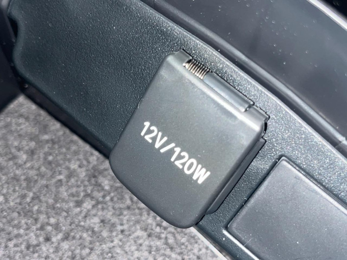 2024 Toyota Corolla Cross 6AA-ZVG13 (UW-6a151022cb72b)[29]