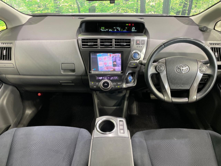 2014 Toyota Prius α DAA-ZVW41W (UW-6a1510274382c)[10]