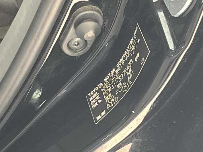2013 Toyota Prius α DAA-ZVW41W (UW-6a151027b9d98)[1]