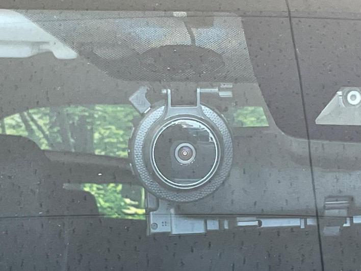 2017 Toyota Prius PHV DLA-ZVW52 (UW-6a15102c68aa1)[5]
