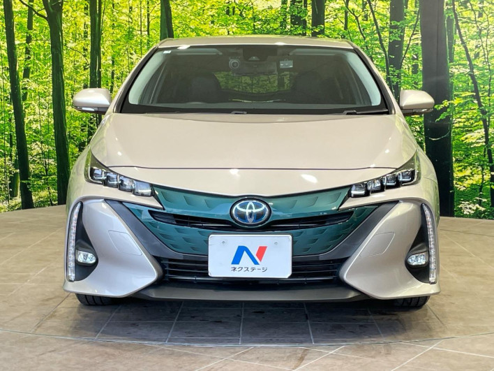 2017 Toyota Prius PHV DLA-ZVW52 (UW-6a15102c68aa1)[21]