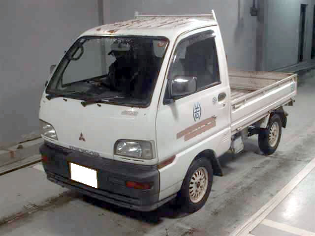 1997 Mitsubishi Minicab Truck U42T (UW-6a155d41109d1)[3]