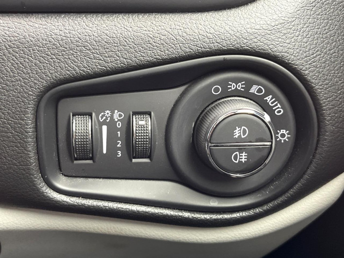2022 Chrysler Jeep Renegade 3BA-BV13PM (UW-6a165f8a380e8)[7]