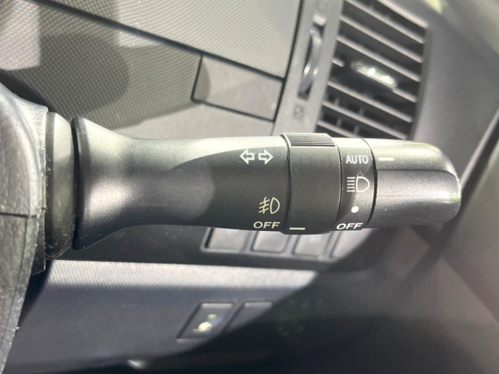 2014 Toyota Estima DBA-ACR50W (UW-6a165f9f6649b)[13]