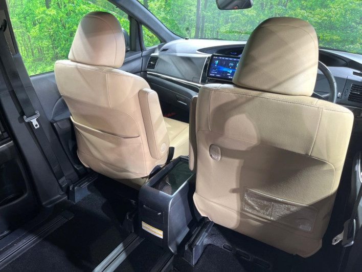 2014 Toyota Estima DBA-ACR50W (UW-6a165f9f6649b)[27]