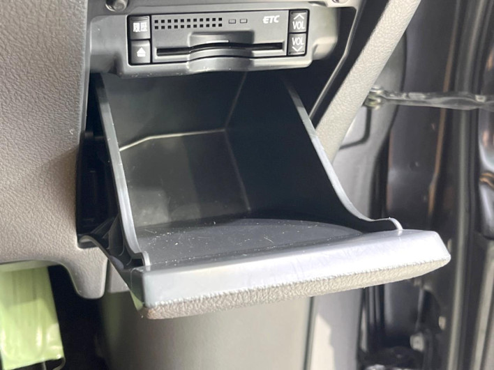 2010 Toyota Vellfire DBA-ANH20W (UW-6a165fadde71e)[11]