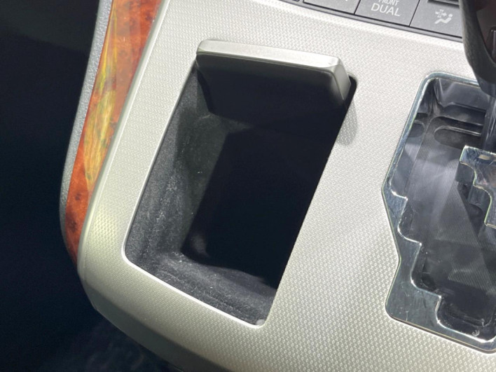 2010 Toyota Vellfire DBA-ANH20W (UW-6a165fadde71e)[27]