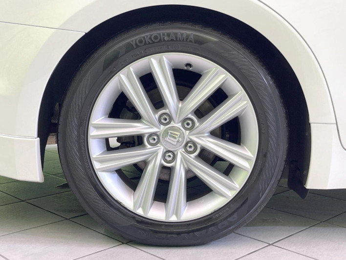 2015 Toyota Crown Hybrid DAA-AWS210 (UW-6a165fb19e770)[29]