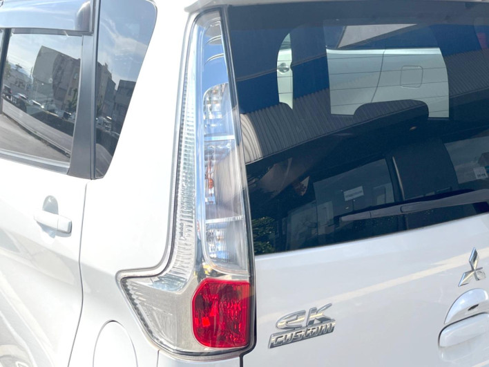 2013 Mitsubishi ek Custom DBA-B11W (UW-6a165fc22e547)[18]
