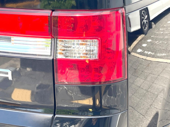 2011 Mitsubishi Delica D:5 DBA-CV5W (UW-6a165fe4b6255)[21]
