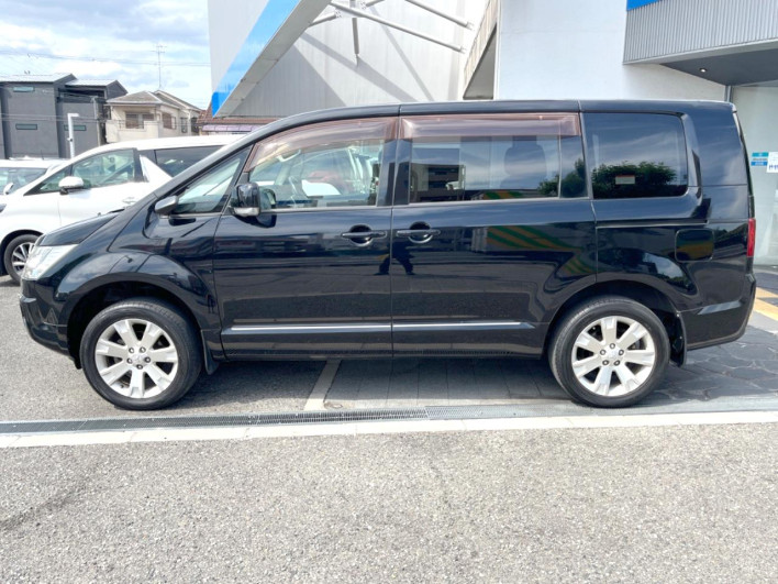 2011 Mitsubishi Delica D:5 DBA-CV5W (UW-6a165fe4b6255)[15]