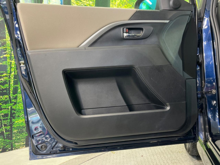 2014 Mazda Premacy DBA-CWFFW (UW-6a165fe5b017f)[18]
