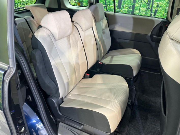 2014 Mazda Premacy DBA-CWFFW (UW-6a165fe5b017f)[13]