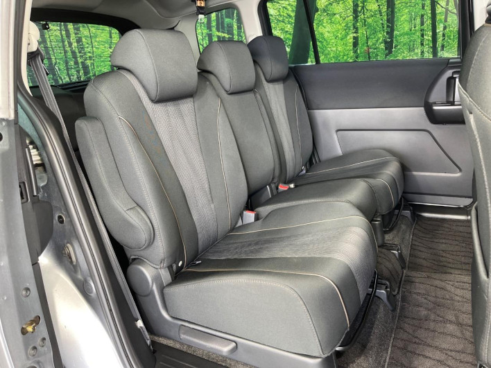 2013 Nissan La Festa DBA-CWFFWN (UW-6a165fe68b351)[23]