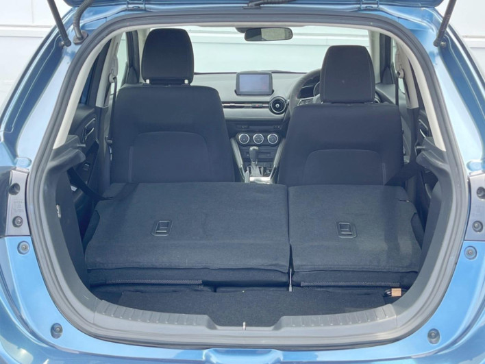 2017 Mazda Demio LDA-DJ5FS (UW-6a165fec727fa)[28]