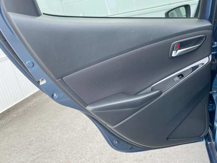 2017 Mazda Demio LDA-DJ5FS (UW-6a165fec727fa)[26]