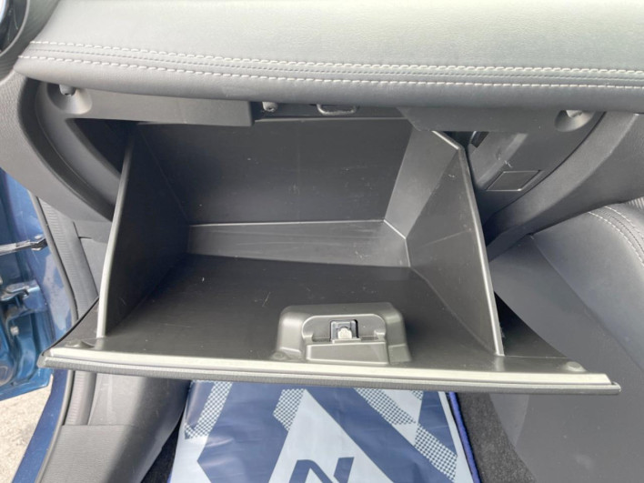 2017 Mazda Demio LDA-DJ5FS (UW-6a165fec727fa)[23]