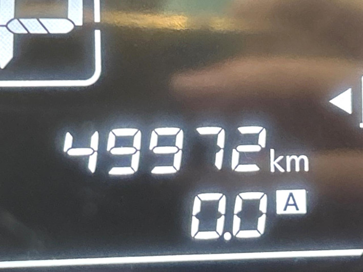 2013 Nissan Note DBA-E12 (UW-6a165ff10e29e)[2]