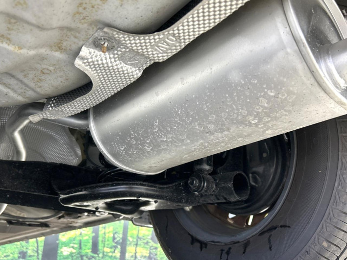 2013 Nissan Note DBA-E12 (UW-6a165ff10e29e)[21]