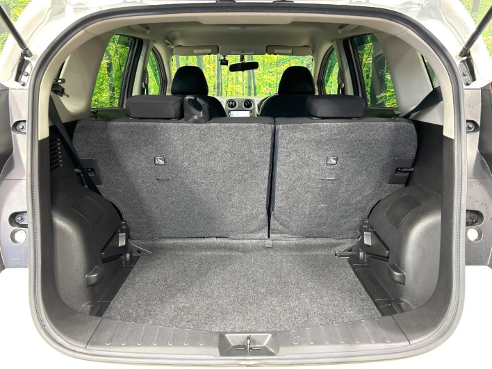 2013 Nissan Note DBA-E12 (UW-6a165ff10e29e)[26]