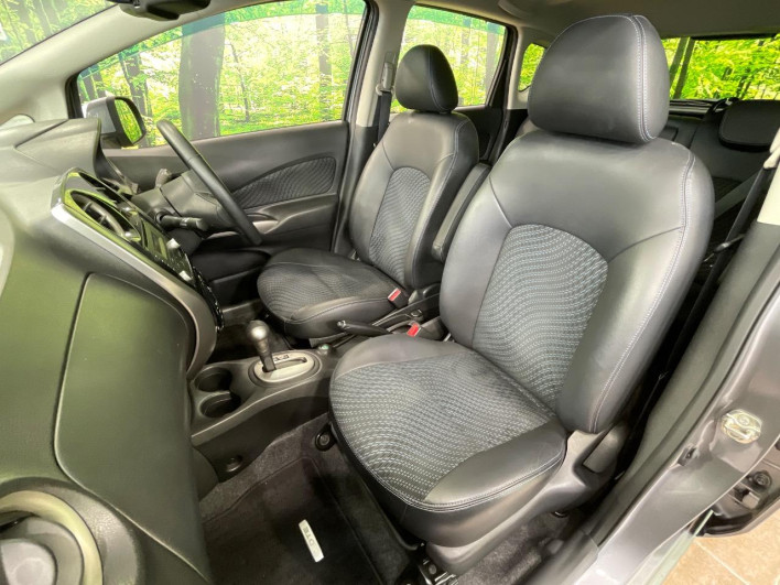 2013 Nissan Note DBA-E12 (UW-6a165ff12a833)[11]