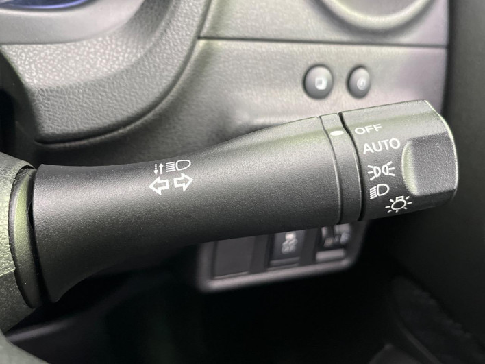 2013 Nissan Note DBA-E12 (UW-6a165ff22f3d4)[21]