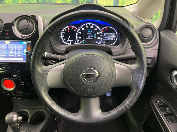 2013 Nissan Note DBA-E12 (UW-6a165ff22f3d4)[14]