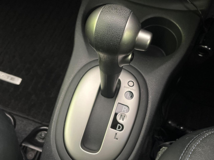 2013 Nissan Note DBA-E12 (UW-6a165ff22f3d4)[25]