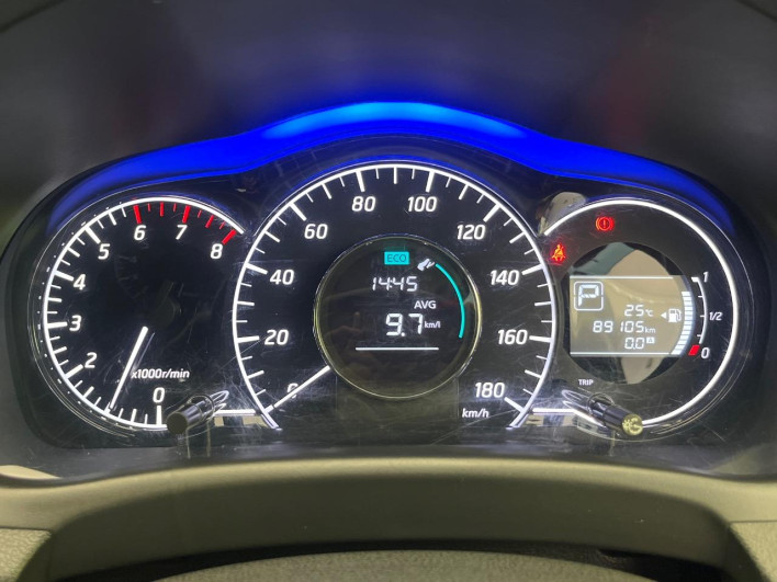 2013 Nissan Note DBA-E12 (UW-6a165ff22f3d4)[23]