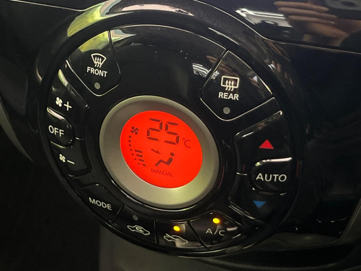 2013 Nissan Note DBA-E12 (UW-6a165ff22f3d4)[24]