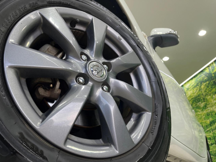 2013 Nissan Note DBA-E12 (UW-6a165ff2b1bc2)[8]