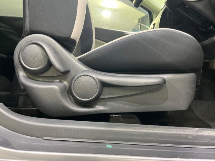 2019 Nissan Note DBA-E12 (UW-6a165ff4a650b)[29]