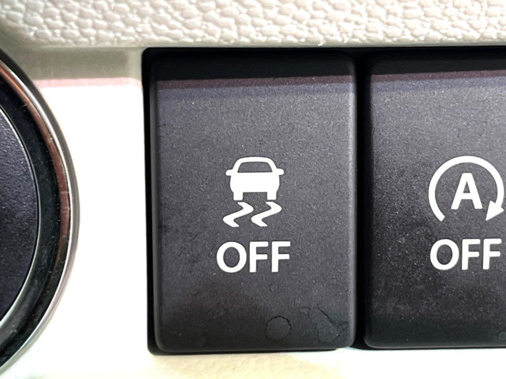 2016 Suzuki Ignis DAA-FF21S (UW-6a165ffba6940)[11]