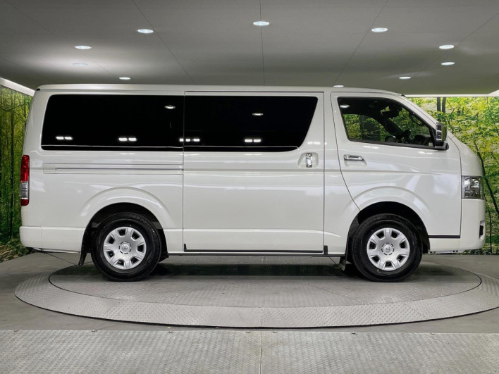 2022 Toyota Hiace Van 3DF-GDH206V (UW-6a166004e4e95)[15]