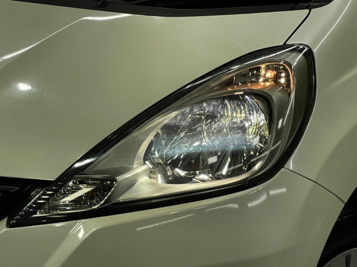 2013 Honda Fit DBA-GE6 (UW-6a16600983d56)[9]