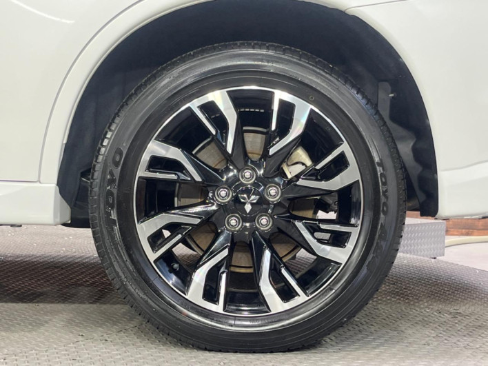 2016 Mitsubishi OUTLANDER PHEV DLA-GG2W (UW-6a166011189a6)[11]