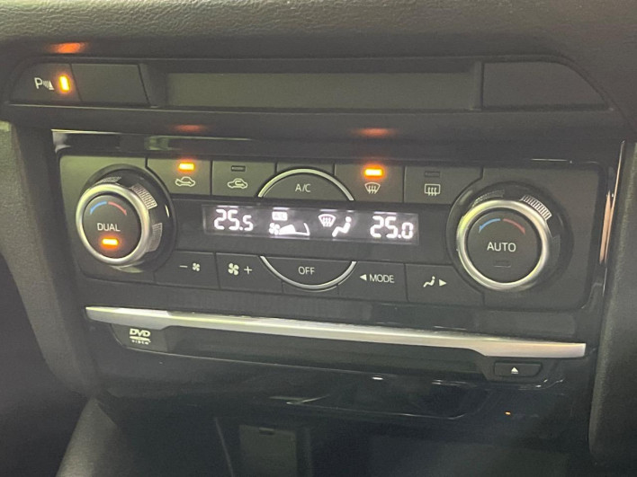 2015 Mazda Atenza Wagon LDA-GJ2FW (UW-6a1660130a7ff)[22]
