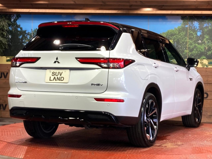 2022 Mitsubishi OUTLANDER PHEV 5LA-GN0W (UW-6a1660155a1e5)[17]
