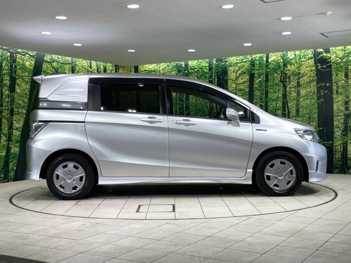 2012 Honda Fred Spike Hybrid DAA-GP3 (UW-6a166016c0486)[16]