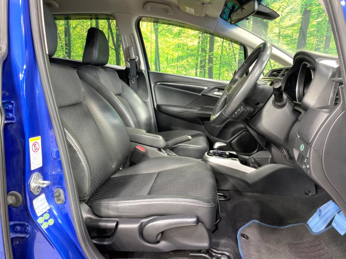 2013 Honda Fit Hybrid DAA-GP5 (UW-6a166017bed2b)[23]